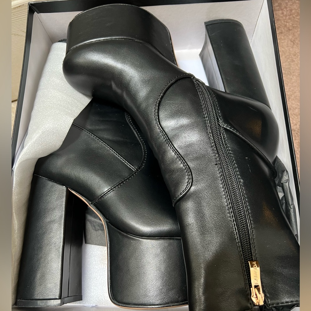 *SOLD* Gently used Platform Boots